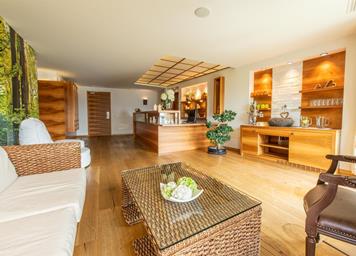 Spa reception in the wellness area of the Wellnesshotel Watles in Mals in the Upper Vinschgau Valley