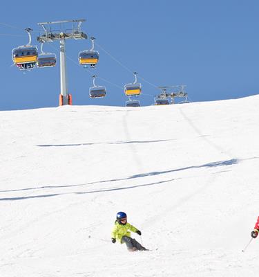 Skifahren auf Traumpisten im Skihotel Watles im Vinschgau