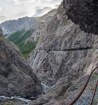 Wandern in der Uinaschlucht im Vinschgau